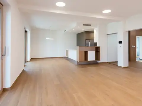 ห้องนอนใหม่หลังรีโนเวท สไตล์มินิมอล ตู้ Built-in